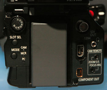 Firewire cable that screws/locks down for Firestore use-hpx.jpg