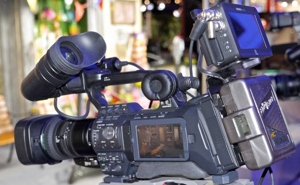 GY-HM890. The camera includes record triggering for the Atomos Samurai Blade ProRes recorder. Click for larger image.