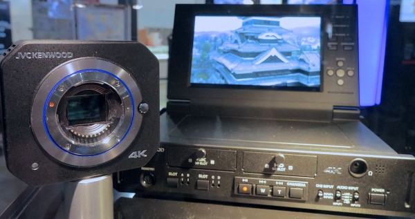 The 2-piece 4K mini camera.