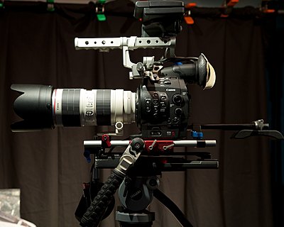 C300 & Canon EF 70-200mm f/2.8 L IS USM - Lens Support?-ef-70-200-w-c300-362.jpg