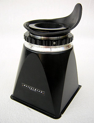 Hoodloupe Mag 3.0-hasselblad-finder.jpg