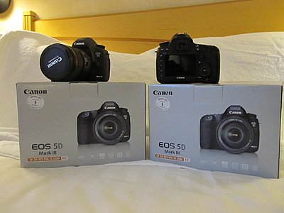 Canon 5D Mk III is shipping in UK (pictures)-img_0514.jpg