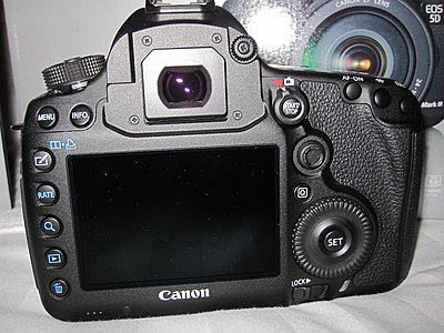 Canon 5D Mk III is shipping in UK (pictures)-img_0518.jpg