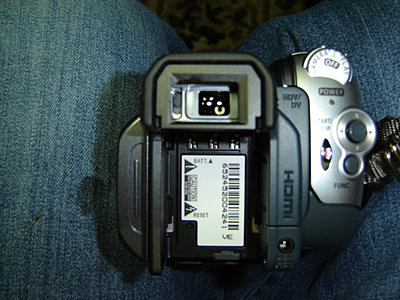 HV30 View Finder Extension-eye-cup-2.jpg