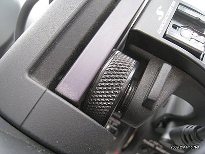 Quick fix for a loose EVF locking ring (an answer not a question)-img_6271.jpg