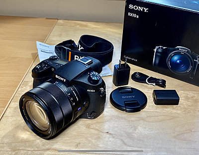 Sony RX10 iii Camera-182739ae-6cd7-46e9-ac2a-2b09d6d269cf.jpeg