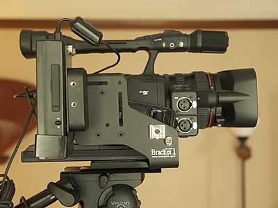 Firestore FS H200 and Canon XH-A1-fs3.jpg