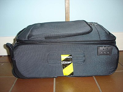 Airline transportation-akw-ex3-samsonite-bag-shut.jpg