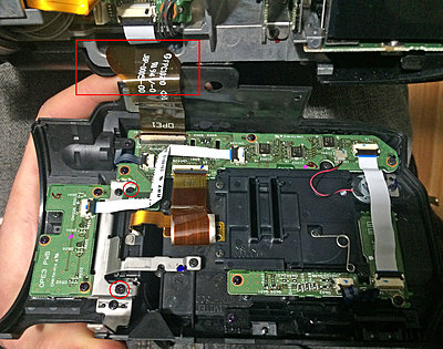 JVC LS-300 wobbly screen-inside-screws_2781.jpg