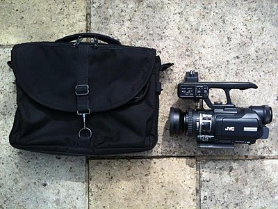 Shoulder Bag for mic-less HM100?-bag1.jpg