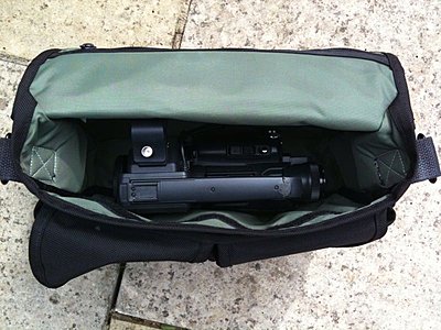 Shoulder Bag for mic-less HM100?-bag2.jpg