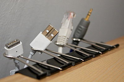 Cable management with basic office supplies-eip8u.jpg