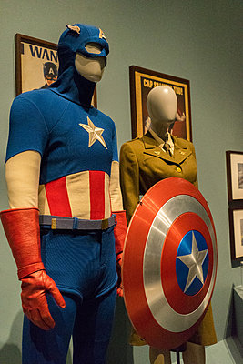 Marvell cinematic universe prop photos-dsc06668.jpg