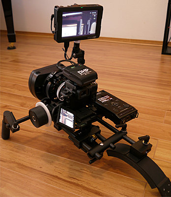 "Sexiest" (and practical) GH2 rig with SmallHD DP6!!-gh2_rig2.jpg