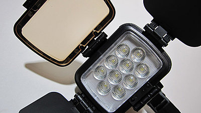 Comer On-Camera LED Lights-cm1800-8.jpg