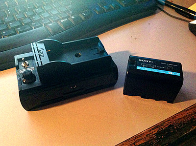 Flolight Microbeam 128 with BP-U batteries?-img_0105.jpg