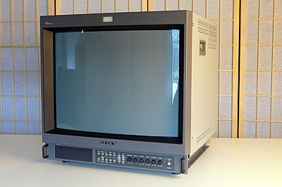 Private Classifieds listings from 2011-sony_pvm_20m4u_1.jpg