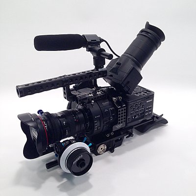 Private Classifieds listings from 2015-fs700u-02.jpg