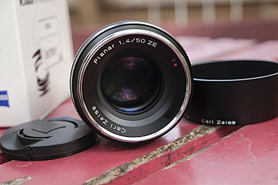 Private Classifieds listings from 2015-zeiss50mmf14010.jpg