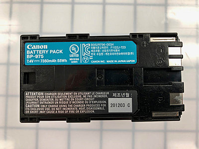 Canon BP-975 battery for C100, C300, C500, XF100, XF300-img_0314.jpg