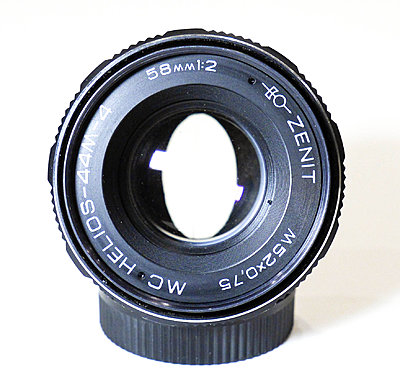 ZENIT HELIOS MC 44M-4, 58mm 1:2 with Anamorphic like filter-img-3.jpg