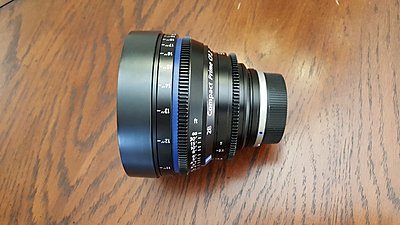 Zeiss Compact Prime CP.2 28mm/ T2.1 Cine Lens EF Mount-zeiss-side-view.jpg