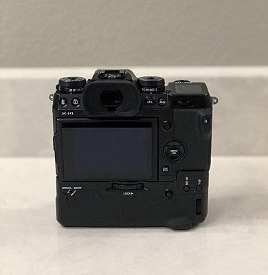 FujiFilm X-H1 with Battery Grip kit 1700.00 OBO Shipped-img_2335-2.jpg