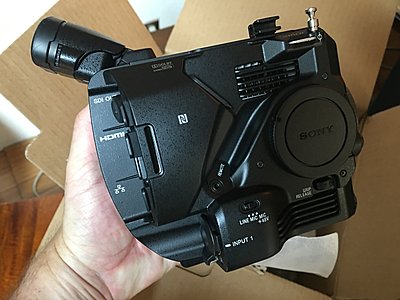 New-in-box Sony FS5-img_2764.jpg