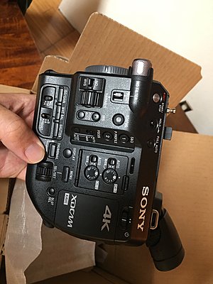 New-in-box Sony FS5-img_2765.jpg