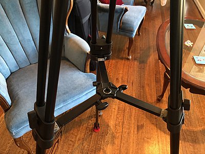 Sachtler FSB-6 / 2 MD Aluminum Tripod System-spreader.jpg