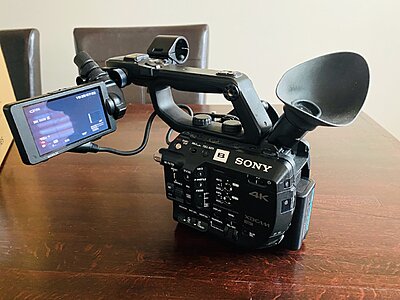 Sony PXW-FS5 4K S35 Video Camera-img_2124.jpeg