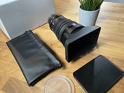 Sony 28-135mm f4.0 Cinema Lens-cine01.jpg