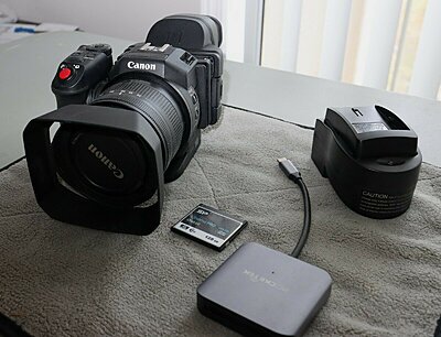 Canon XC10 with Battery, CFast Card and Reader-xc10_1.jpg