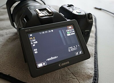 Canon XC10 with Battery, CFast Card and Reader-xc10_2.jpg