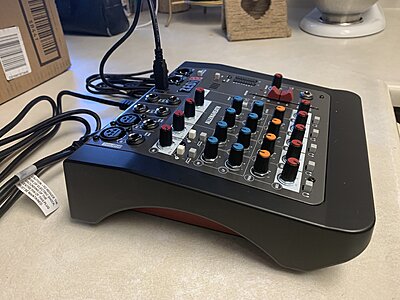 Sennheiser MD46,A&H Zedi-8-ah-zedi8_02.jpg