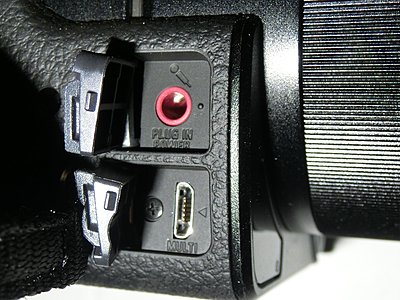 Sony FDR-AX100-fdr-ax100-multi-port.jpg