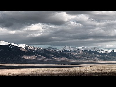 FX1 Simple Bleach Bypass-mountains2.jpg