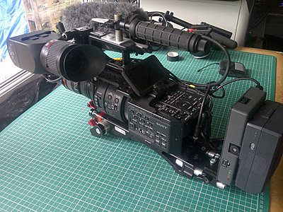 Rigging an FS700 for day to day use- my solution-img-20130814-00595.jpg