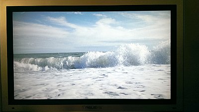 Super Slow Motion playback overexposed on computer monitor...-tv-set.jpg