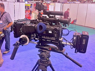 Pics of the F3 on a handheld rig-kinomatikmovietubecr-f3.jpg