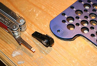 Everything you wanted to know about the Steadicam Merlin...-merlindovetailclampapart.jpg
