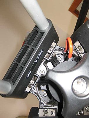 New Sachtler owner needs help-hook-thingy.jpg