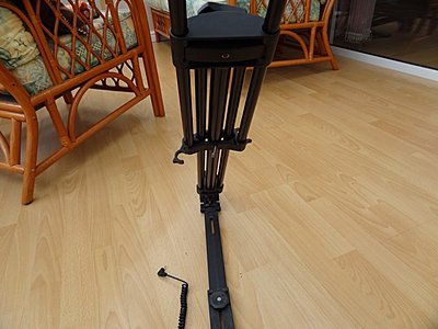 Mid-Level Spreader For Old Vinten Pro-Touch PT520 Tripod-manfrotto-520s-3.jpg