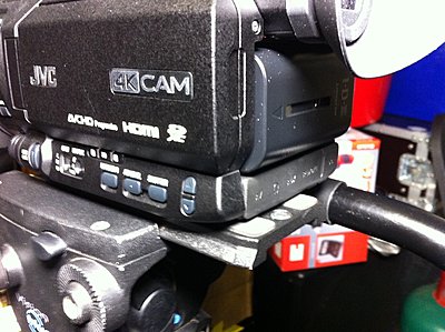 JVC LS300 on Vinten Blue-img_4369.jpg