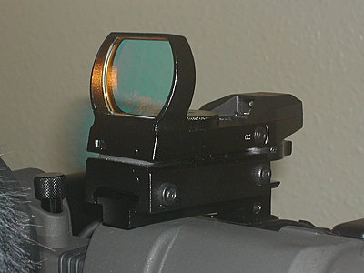 XL2 Field Monitor / Camera mount LCD-red-dot-scope.jpg