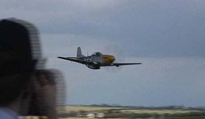 Fast Panning with HDV - "Ventian Blind Effect"-duxford-venitian-blinds-fast-pan-effect.jpg