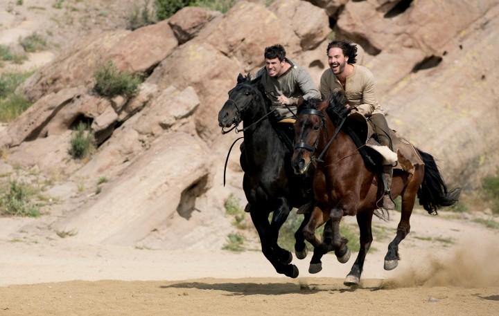 Toby Kebbell plays Messala and Jack Huston plays Judah Ben-Hur in Ben-Hur Paramount Pictures Corporation and Metro-Goldwyn-Mayer Pictures. Photo credit: Daniel McFadden © 2016 Paramount Pictures and Metro-Goldwyn-Mayer Pictures Inc. All Rights Reserved.